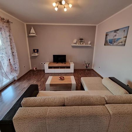 Apartments Vukic Crikvenica Exteriör bild