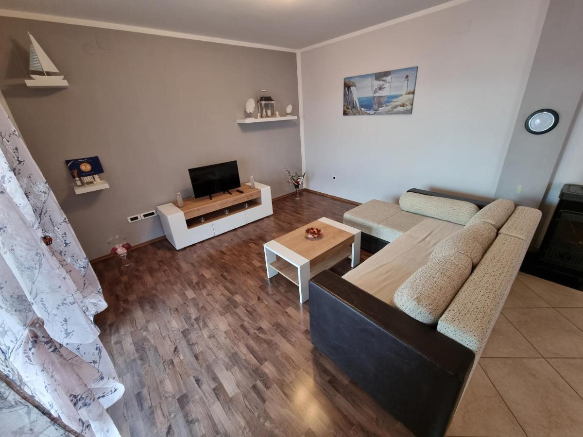 Apartments Vukic Crikvenica Exteriör bild